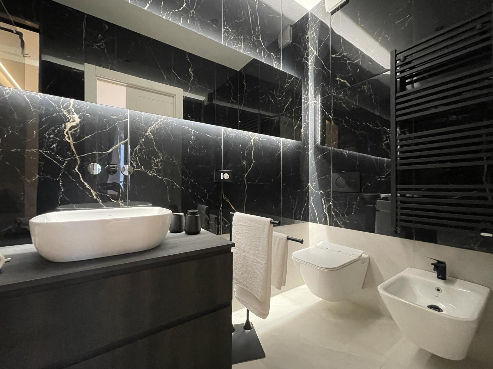 B And G San Babila- Luxury In The Heart Of Milano - Design District Hotel Buitenkant foto